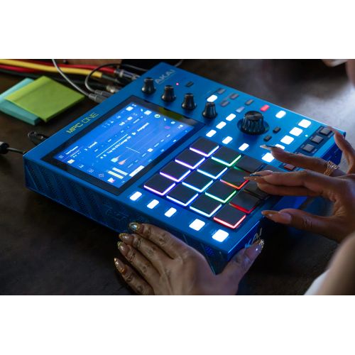 Автономная станция AKAI MPC One G2