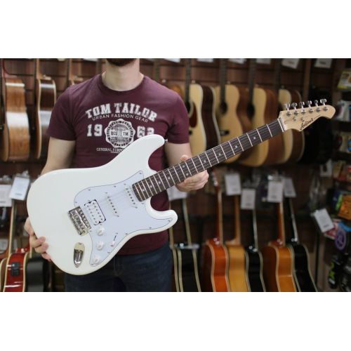 Электрогитара Aria STG-004 WH