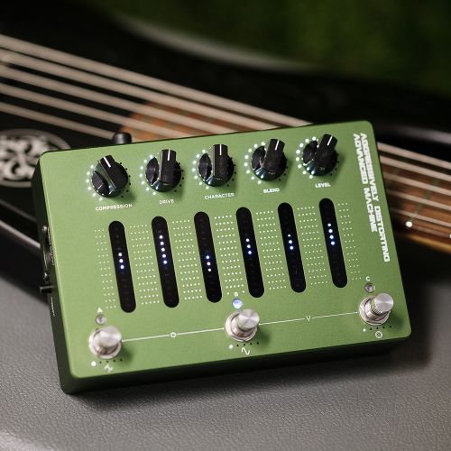 Педаль Darkglass Electronics Aggressively Distorting Advanced Machine