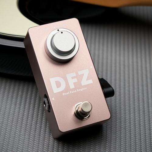 Педаль Darkglass Electronics Duality Fuzz DFZ