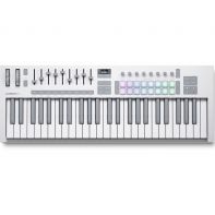 MIDI клавиатура NOVATION Launchkey 49 MK4 White Edition