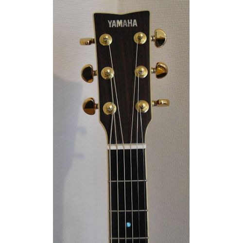 Акустическая гитара YAMAHA LS16