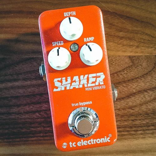 Педаль TC Electronic Shaker Mini Vibrato