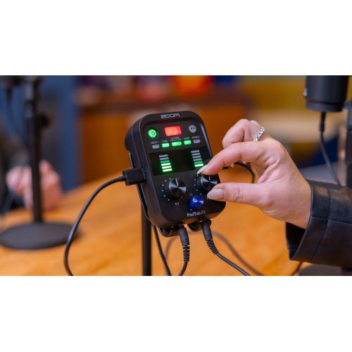 Портативный рекордер Zoom PodTrak P2