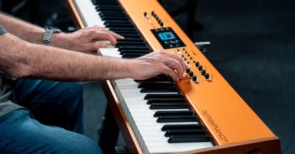 Ощутите настоящий рояль на сцене с Studiologic Numa X Piano GT SE