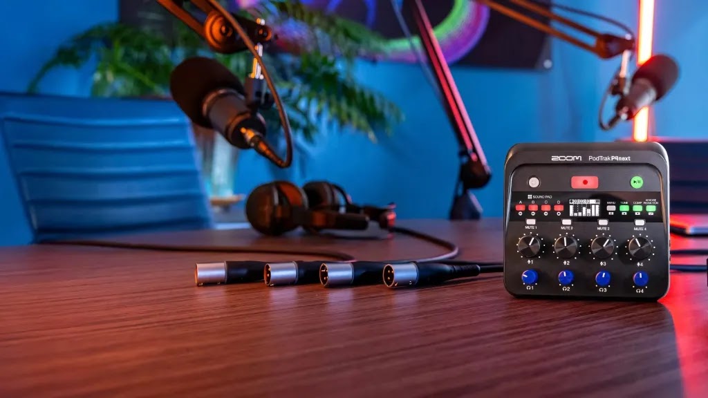 Zoom PodTrak P4next открывает новую эру качественного подкастинга